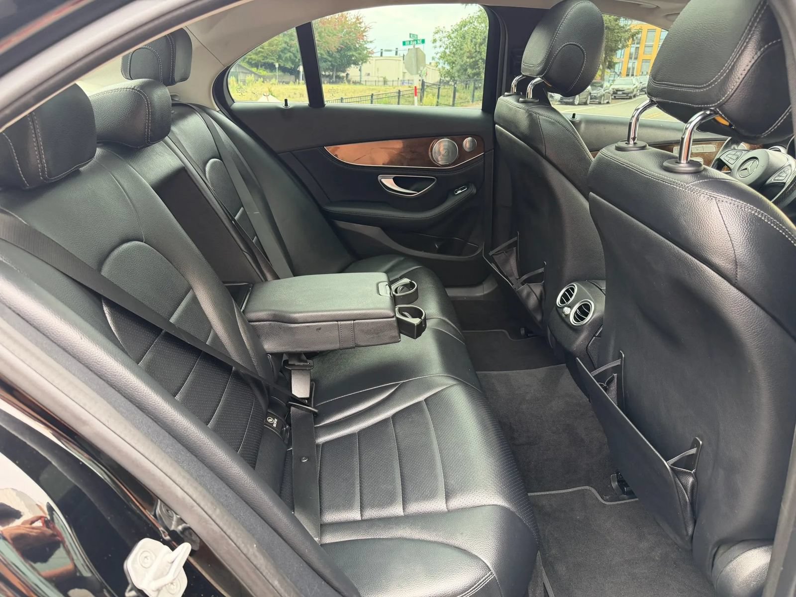 Used 2015 Mercedes-Benz C 300 4MATIC Sedan image 42