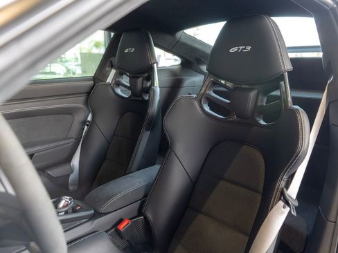 Used 2023 Porsche 911 GT3 RWD image 5