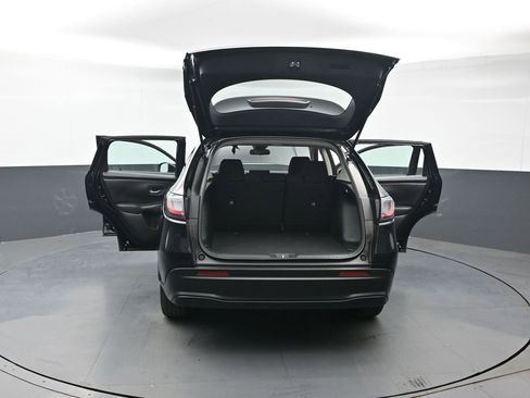Certified 2025 Honda HR-V LX image 44