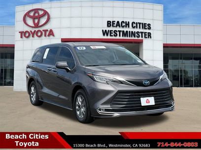 Certified 2022 Toyota Sienna XLE
