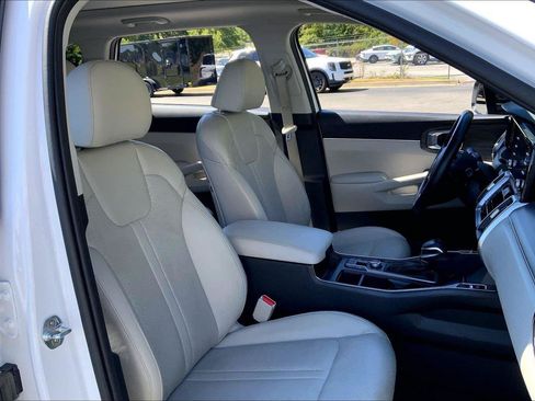 Used 2021 Kia Sorento EX w/ Panoramic Sunroof Package AWD/4WD image 7