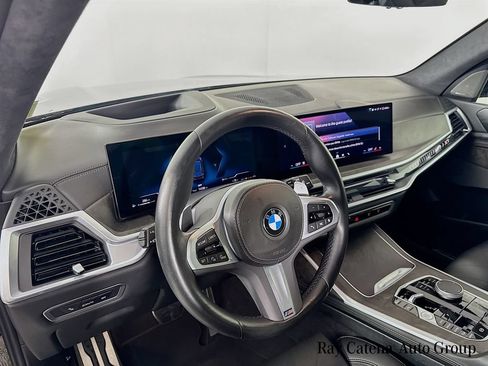 Used 2024 BMW X7 xDrive40i w/ M Sport Package AWD/4WD image 9
