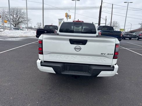 Used 2024 Nissan Frontier SV w/ SV Convenience Package image 7