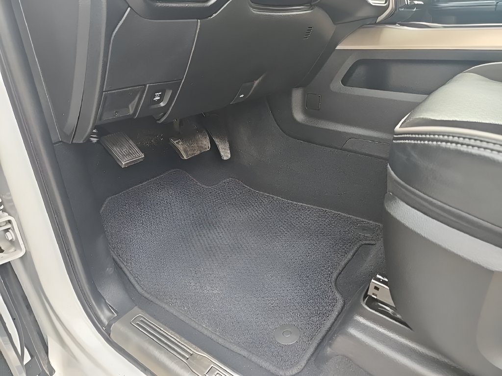 Used 2022 RAM 2500 Laramie AWD/4WD image 18