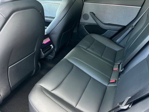 Used 2025 Tesla Model 3 Long Range RWD image 12