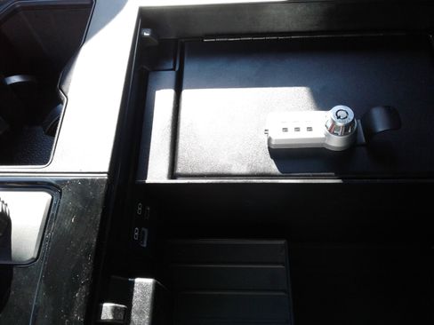 Used 2025 Toyota Tundra SR5 image 17