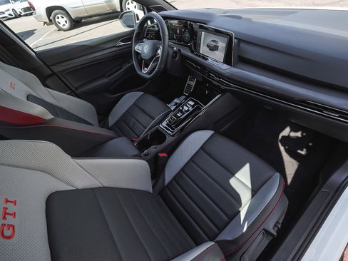 Used 2024 Volkswagen GTI Autobahn image 43