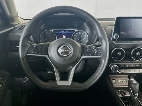 Used 2024 Nissan Sentra SV image 18