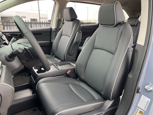 Certified 2026 Honda Odyssey Touring image 26