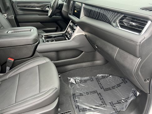Used 2024 GMC Yukon Denali image 27