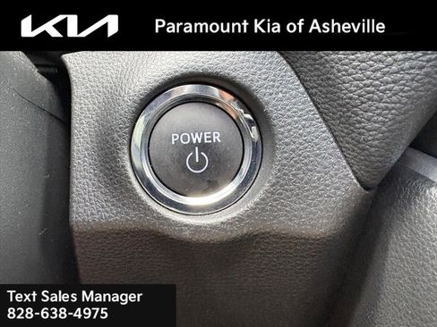 Used 2024 Toyota RAV4 SE w/ Convenience Package AWD/4WD image 14