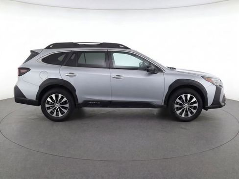 Certified 2024 Subaru Outback Limited AWD/4WD image 8
