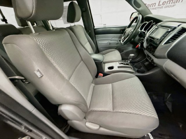 Used 2014 Toyota Tacoma 4x4 Double Cab w/ SR5 Package image 25