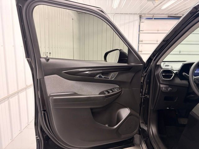 Used 2024 Chevrolet TrailBlazer LS w/ LS Convenience Package AWD/4WD image 14