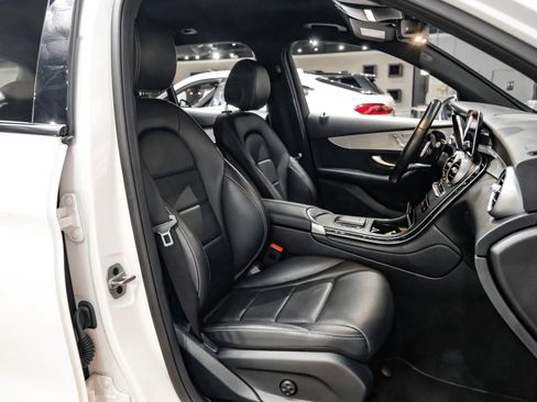 Used 2021 Mercedes-Benz GLC 300 image 34