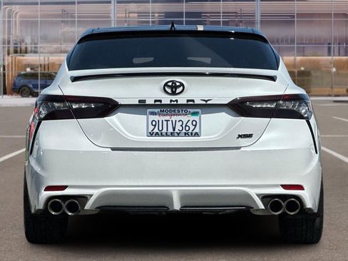 Used 2022 Toyota Camry XSE FWD image 5
