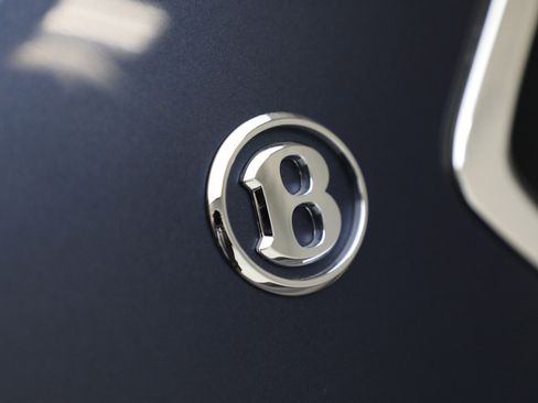 New 2025 Bentley Bentayga Extended Wheelbase image 25