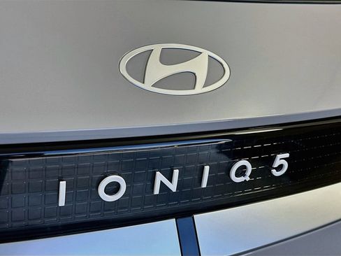 New 2027 Hyundai Ioniq 5 SEL RWD image 21