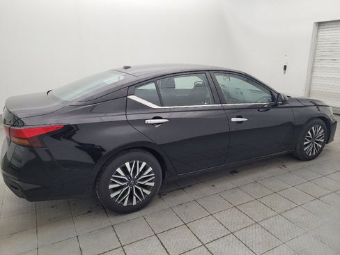 Used 2023 Nissan Altima 2.5 SV image 10
