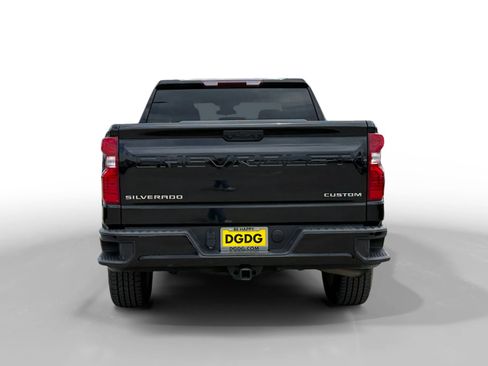 Used 2023 Chevrolet Silverado 1500 Custom AWD/4WD image 4