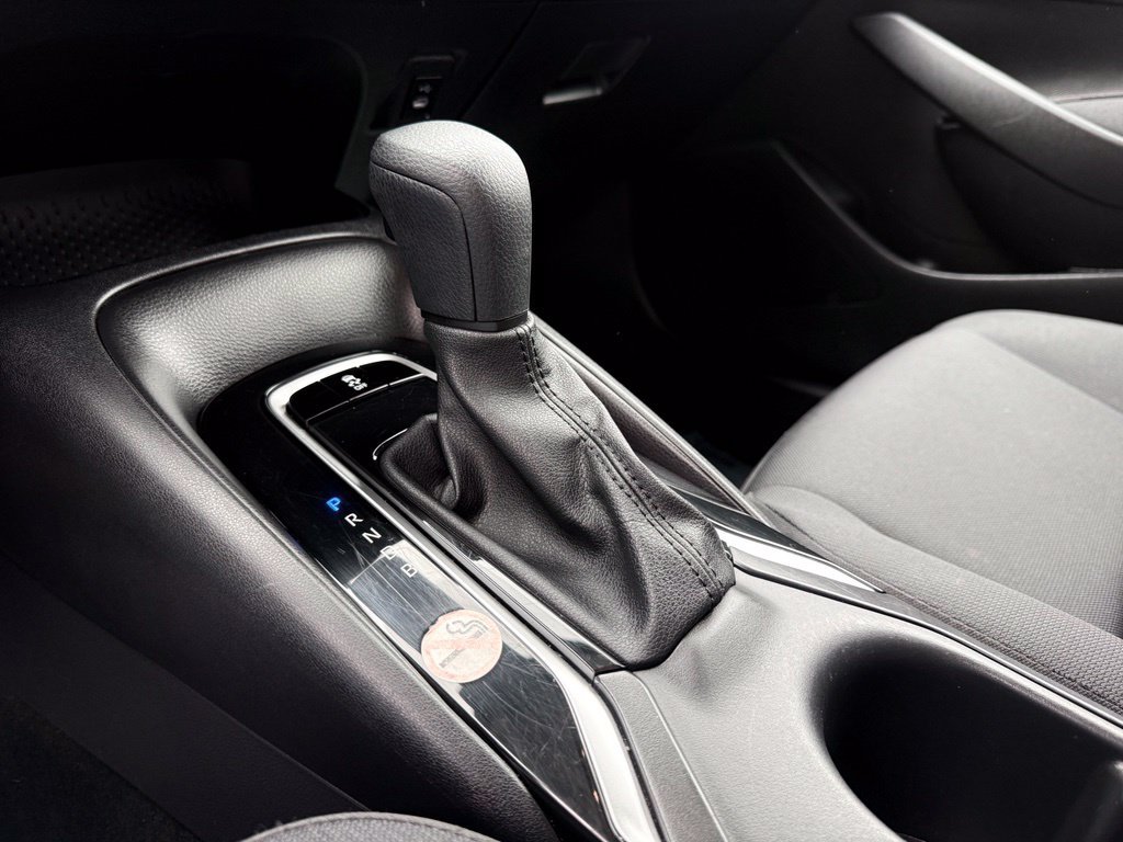 Used 2025 Toyota Corolla LE FWD image 23
