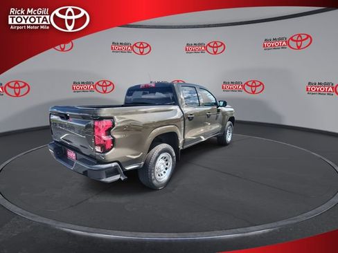 Used 2024 Chevrolet Colorado W/T RWD image 8