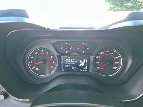 Used 2023 Chevrolet Camaro LT RWD image 23