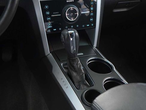 Used 2013 Ford Explorer Limited image 21