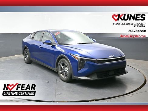 Used 2025 Kia K4 FWD image 1