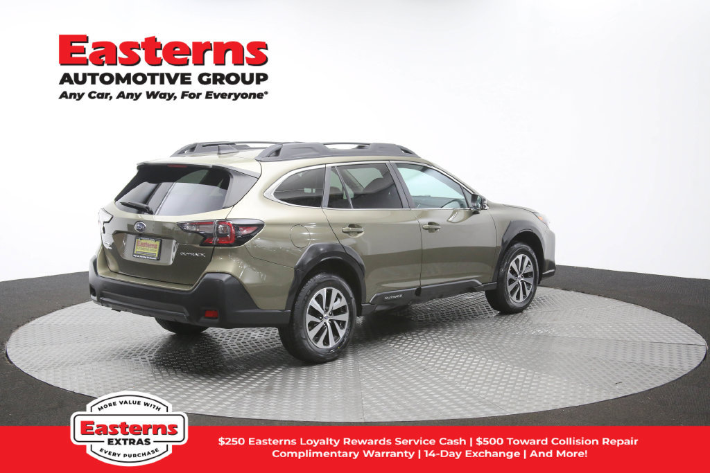 Used 2024 Subaru Outback Premium AWD/4WD image 36