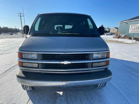 Used 1997 Chevrolet Express 3500 Extended Passenger w/ Preferred Equipment Group image 7