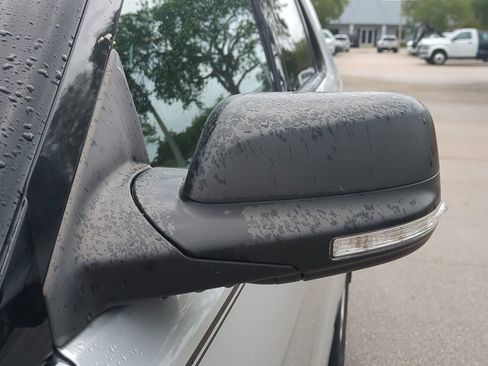 Used 2019 Ford Explorer XLT w/ Equipment Group 202A AWD/4WD image 13