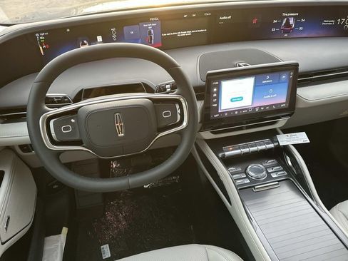 New 2026 Lincoln Nautilus Premier w/ Equipment Group 102A image 28