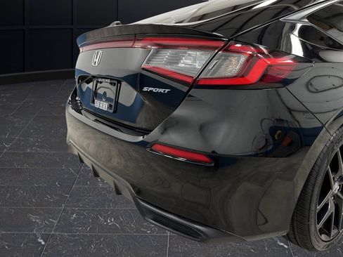Used 2023 Honda Civic Sport image 29