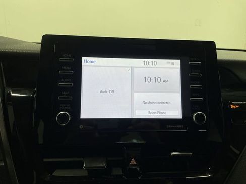 Used 2021 Toyota Camry SE w/ Convenience Package FWD image 16