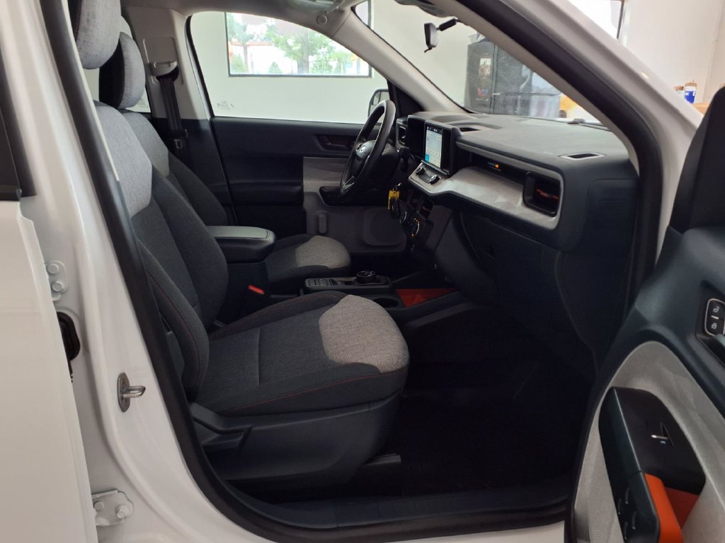 Used 2024 Ford Maverick XLT FWD image 13
