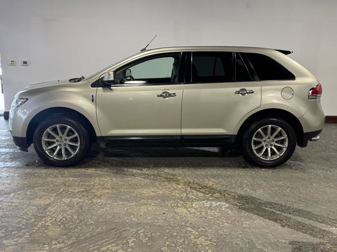 Used 2011 Lincoln MKX AWD w/ 101A Rapid Spec Order Code image 7