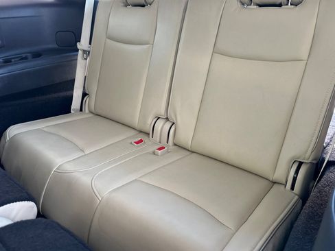 Used 2019 INFINITI QX60 Luxe w/ Essential Package AWD/4WD image 19