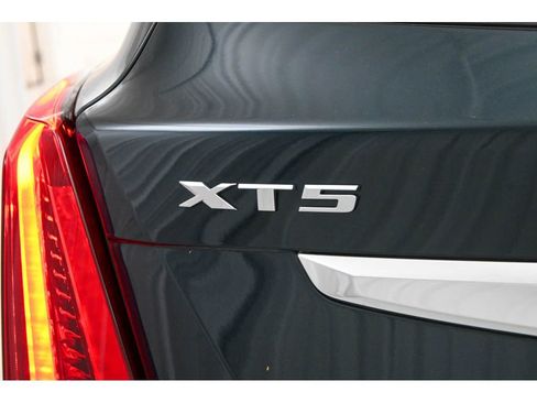 Certified 2025 Cadillac XT5 Premium Luxury image 43