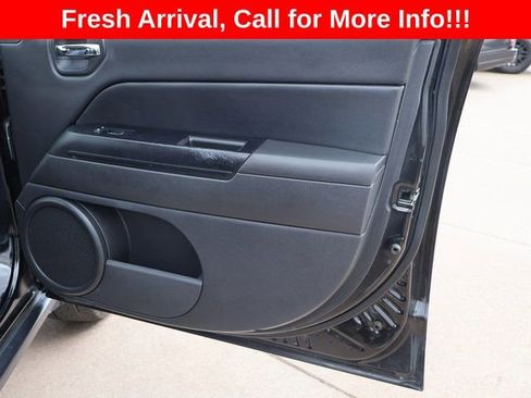 Used 2015 Jeep Compass Sport w/ Power Value Group FWD image 9