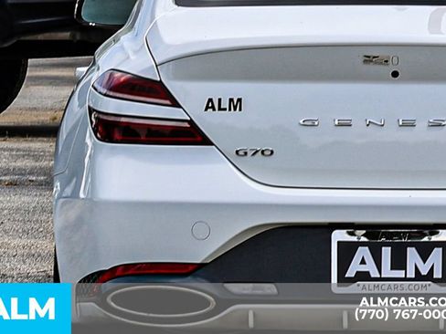 Used 2025 Genesis G70 2.5T AWD/4WD image 13