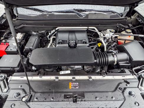 Used 2023 GMC Canyon AT4 image 24