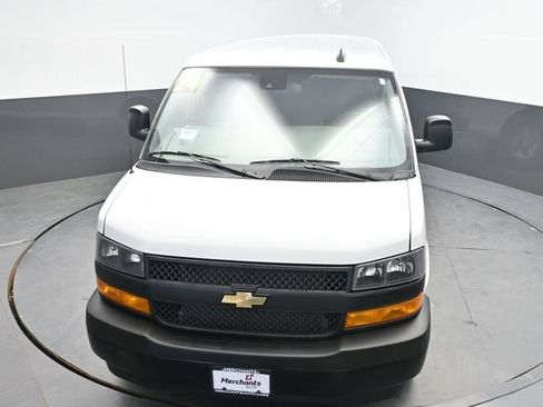 Used 2024 Chevrolet Express 3500 LS RWD image 26
