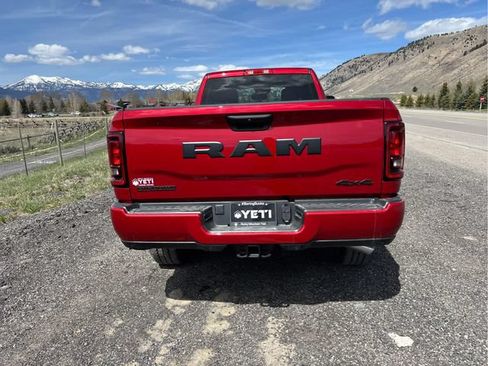 New 2026 RAM 3500 Big Horn AWD/4WD image 22
