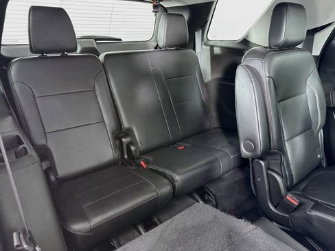 Used 2018 Chevrolet Traverse Premier w/ Driver Confidence II Package FWD image 29