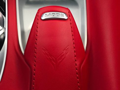 Used 2024 Chevrolet Corvette Stingray Premium Conv image 47