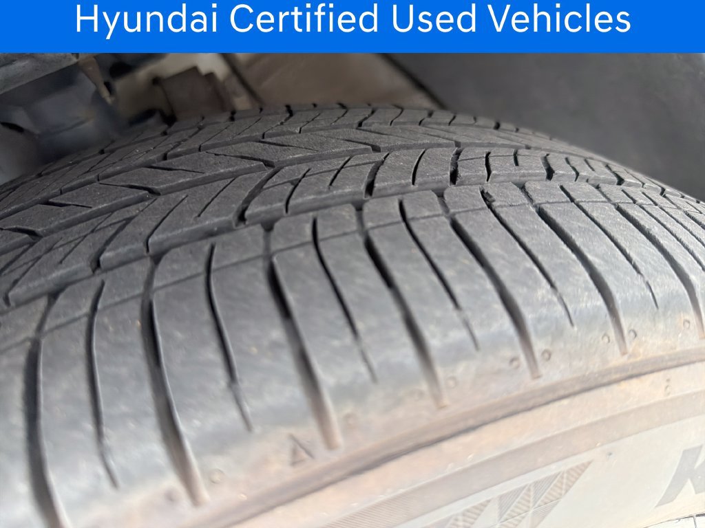 Certified 2024 Hyundai Tucson SEL w/ Convenience Package FWD image 12