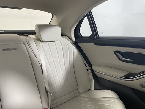 Certified 2023 Mercedes-Benz S 500 4MATIC image 15