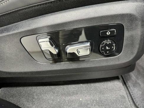 Used 2026 BMW X5 xDrive50e AWD/4WD image 23