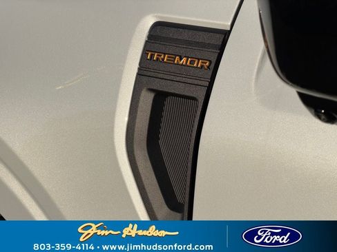 New 2026 Ford Maverick Tremor image 12